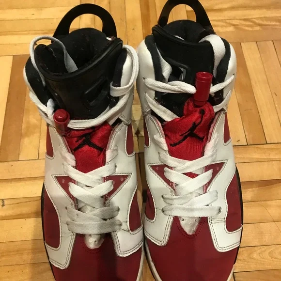 Air Jordan Retro 6 Carmine GS (2021) - Picture 3 of 11